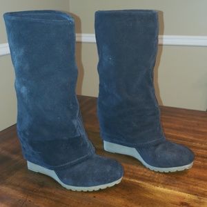 Women's Black Suede wedge Boots. Size 7.5